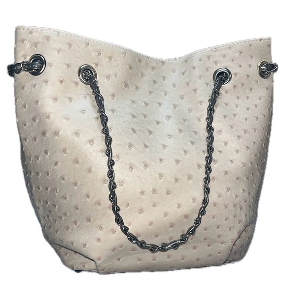 Laila Bags From Disney World Reversible Blush Ostrich/Silver-Gray Metallic Bag - Picture 9 of 9